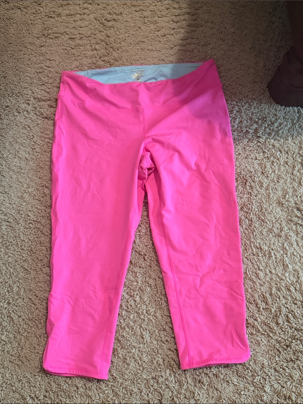 Lilly Pulitzer Bright Pink Athletic Leggings